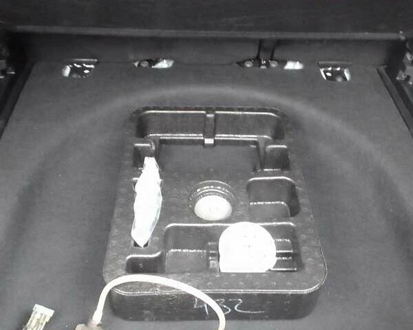 Белый Джип Компас, объемом двигателя 2.36 л и пробегом 180 тыс. км за 14800 $, фото 20 на Automoto.ua