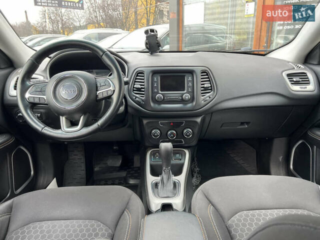 Белый Джип Компас, объемом двигателя 2.36 л и пробегом 73 тыс. км за 10500 $, фото 10 на Automoto.ua