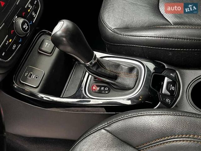 Белый Джип Компас, объемом двигателя 2.4 л и пробегом 225 тыс. км за 10700 $, фото 11 на Automoto.ua