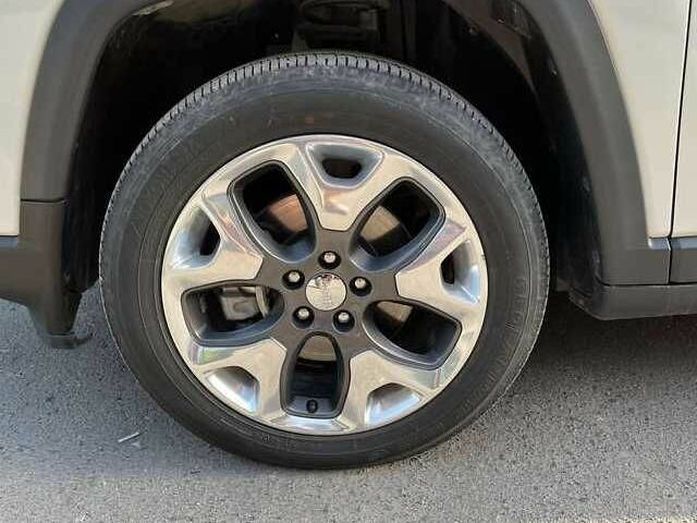 Белый Джип Компас, объемом двигателя 2.4 л и пробегом 70 тыс. км за 10000 $, фото 5 на Automoto.ua