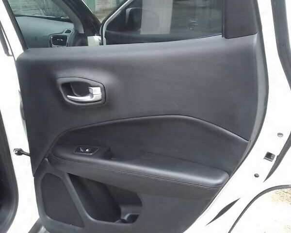 Белый Джип Компас, объемом двигателя 2.36 л и пробегом 180 тыс. км за 14400 $, фото 19 на Automoto.ua