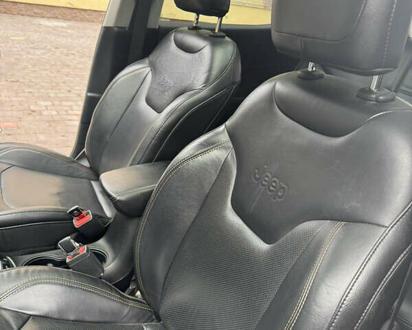 Белый Джип Компас, объемом двигателя 2.36 л и пробегом 84 тыс. км за 13200 $, фото 30 на Automoto.ua