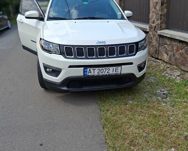 Белый Джип Компас, объемом двигателя 2.4 л и пробегом 157 тыс. км за 14300 $, фото 6 на Automoto.ua