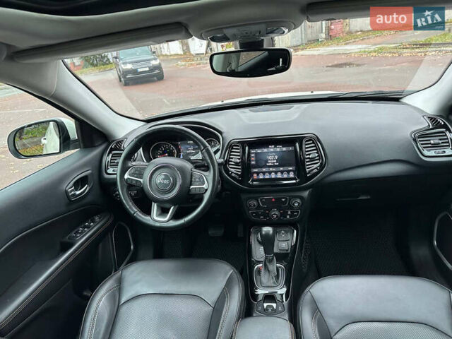 Білий Джип Compass, об'ємом двигуна 2.36 л та пробігом 190 тис. км за 11900 $, фото 33 на Automoto.ua