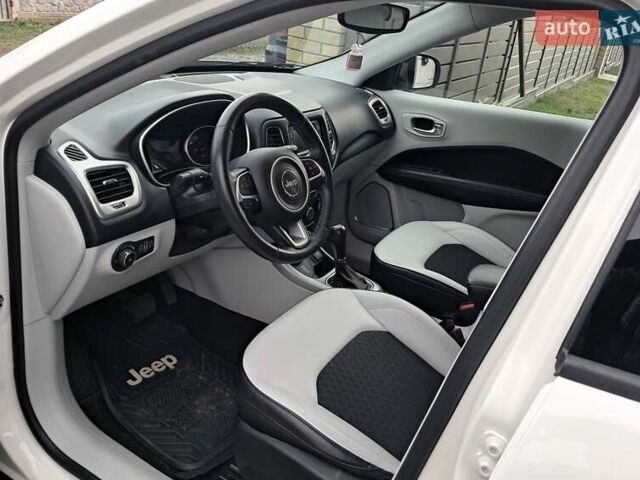 Белый Джип Компас, объемом двигателя 2.36 л и пробегом 117 тыс. км за 14300 $, фото 8 на Automoto.ua