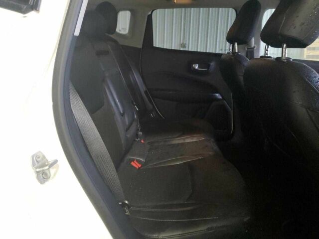 Белый Джип Компас, объемом двигателя 2.4 л и пробегом 76 тыс. км за 2800 $, фото 9 на Automoto.ua