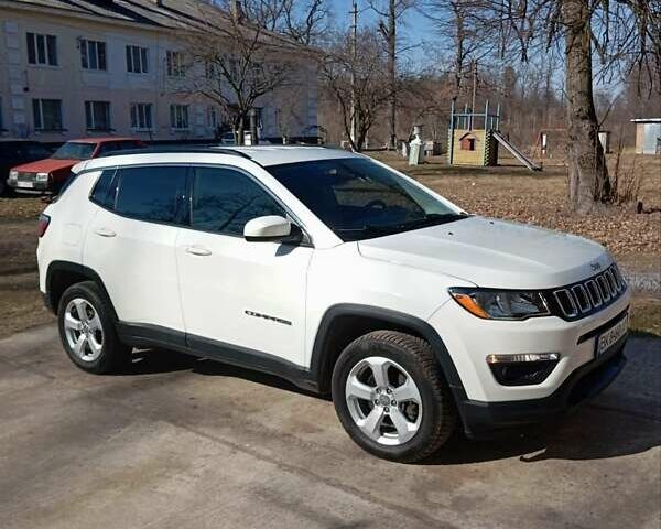 Білий Джип Compass, об'ємом двигуна 2.4 л та пробігом 64 тис. км за 14500 $, фото 1 на Automoto.ua