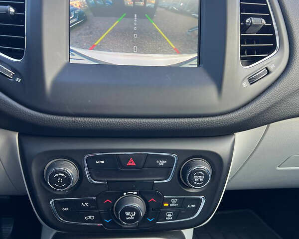 Белый Джип Компас, объемом двигателя 2.36 л и пробегом 79 тыс. км за 15500 $, фото 20 на Automoto.ua