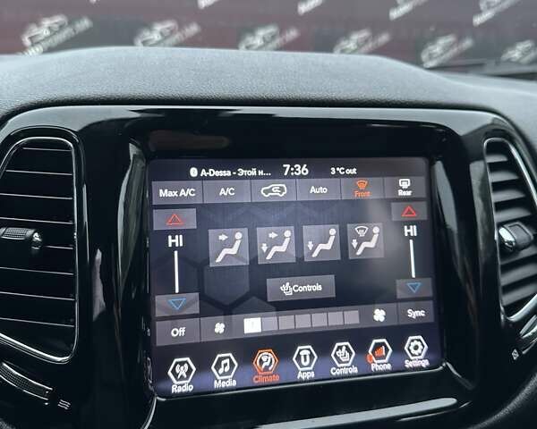 Белый Джип Компас, объемом двигателя 2.4 л и пробегом 101 тыс. км за 16800 $, фото 21 на Automoto.ua