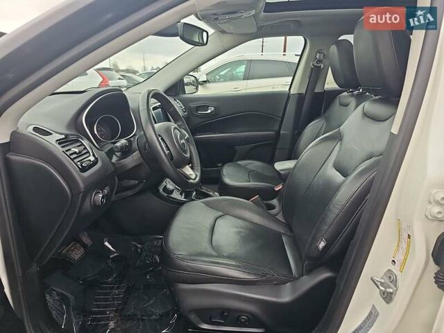 Белый Джип Компас, объемом двигателя 2.4 л и пробегом 207 тыс. км за 8500 $, фото 7 на Automoto.ua