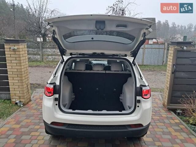 Белый Джип Компас, объемом двигателя 2.36 л и пробегом 117 тыс. км за 14300 $, фото 20 на Automoto.ua