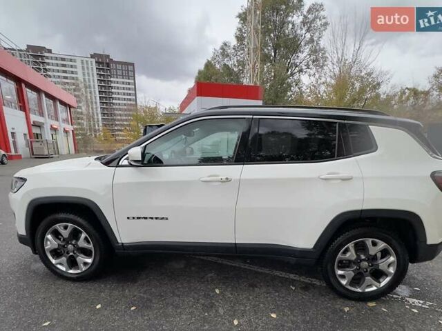 Джип Компас 2018 в Днепре (Днепропетровске) на Automoto.ua Белый Джип Компас, объемом двигателя 2.36 л и пробегом 112 тыс. км за 16300 $, фото 4 на Automoto.ua