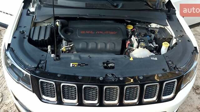 Білий Джип Compass, об'ємом двигуна 2.36 л та пробігом 81 тис. км за 17500 $, фото 11 на Automoto.ua