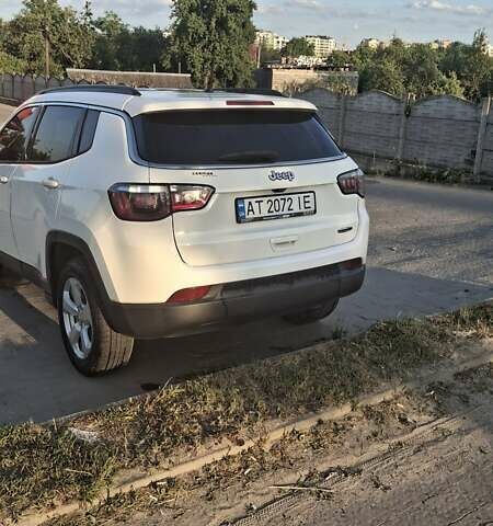 Белый Джип Компас, объемом двигателя 2.4 л и пробегом 157 тыс. км за 14300 $, фото 13 на Automoto.ua