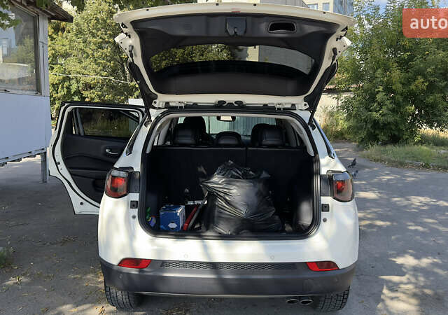 Белый Джип Компас, объемом двигателя 2.36 л и пробегом 63 тыс. км за 16500 $, фото 11 на Automoto.ua