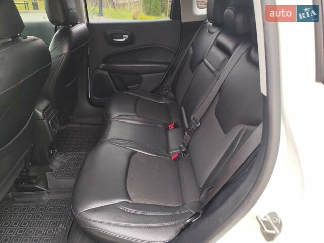 Белый Джип Компас, объемом двигателя 2.36 л и пробегом 74 тыс. км за 16250 $, фото 37 на Automoto.ua