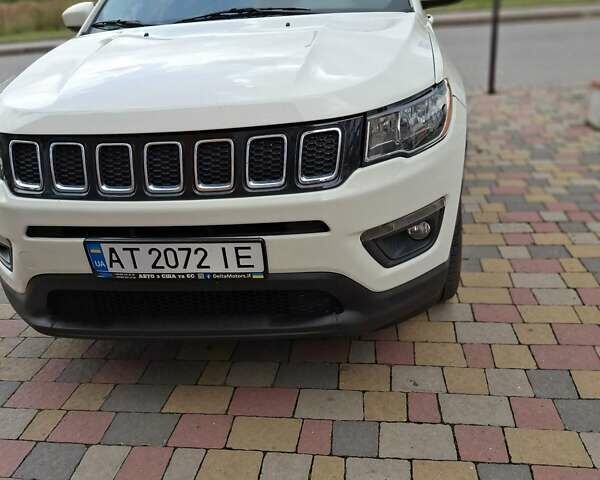 Белый Джип Компас, объемом двигателя 2.4 л и пробегом 157 тыс. км за 14300 $, фото 20 на Automoto.ua