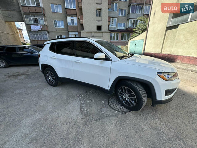 Белый Джип Компас, объемом двигателя 2.4 л и пробегом 137 тыс. км за 15500 $, фото 4 на Automoto.ua