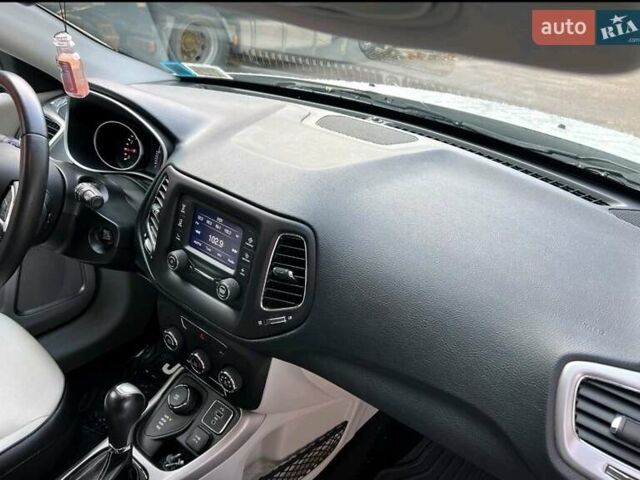 Белый Джип Компас, объемом двигателя 2.36 л и пробегом 117 тыс. км за 14900 $, фото 8 на Automoto.ua
