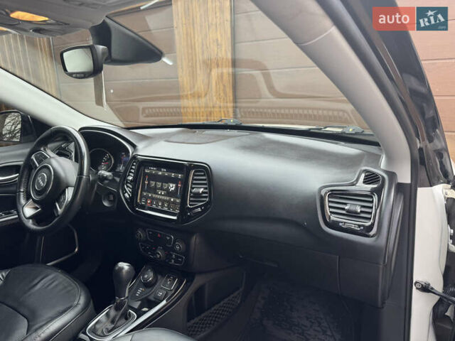 Белый Джип Компас, объемом двигателя 2.36 л и пробегом 84 тыс. км за 13200 $, фото 20 на Automoto.ua