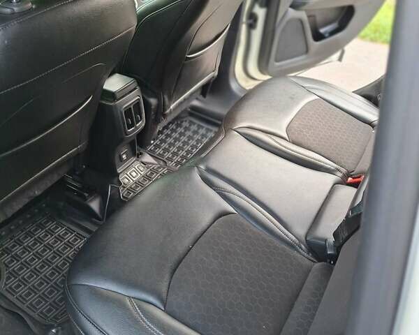 Белый Джип Компас, объемом двигателя 2.4 л и пробегом 157 тыс. км за 14300 $, фото 18 на Automoto.ua