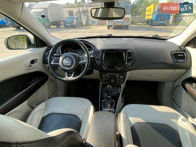 Белый Джип Компас, объемом двигателя 2.36 л и пробегом 60 тыс. км за 16300 $, фото 3 на Automoto.ua