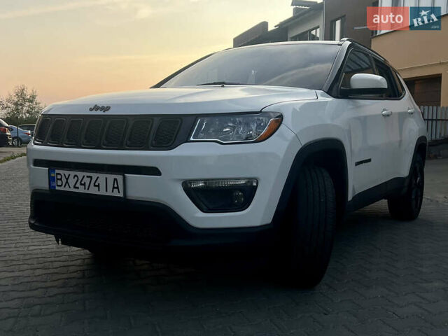 Білий Джип Compass, об'ємом двигуна 2.36 л та пробігом 106 тис. км за 15500 $, фото 1 на Automoto.ua