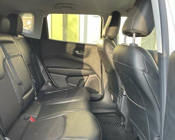 Белый Джип Компас, объемом двигателя 2.4 л и пробегом 47 тыс. км за 14800 $, фото 10 на Automoto.ua