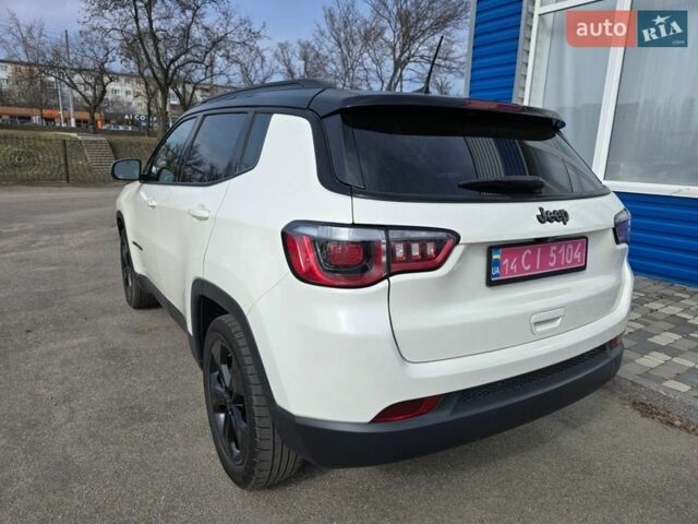 Білий Джип Compass, об'ємом двигуна 2.4 л та пробігом 169 тис. км за 17500 $, фото 6 на Automoto.ua