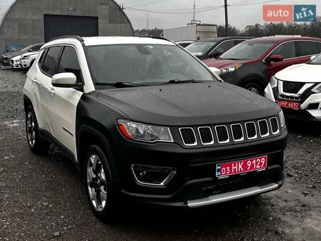 Белый Джип Компас, объемом двигателя 2.4 л и пробегом 225 тыс. км за 10700 $, фото 2 на Automoto.ua