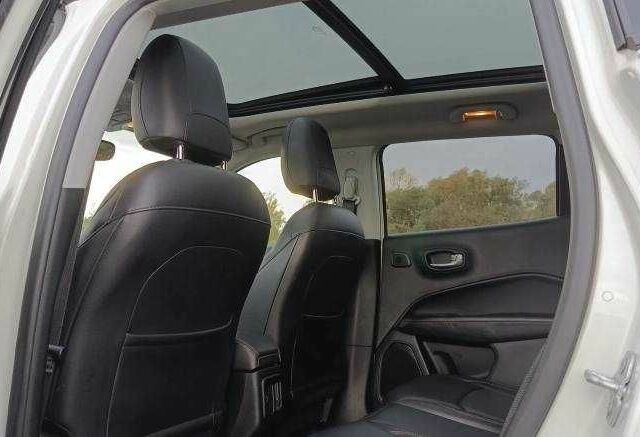 Белый Джип Компас, объемом двигателя 2.4 л и пробегом 105 тыс. км за 9200 $, фото 12 на Automoto.ua