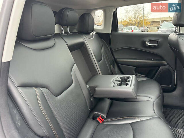 Белый Джип Компас, объемом двигателя 2.36 л и пробегом 190 тыс. км за 12900 $, фото 30 на Automoto.ua