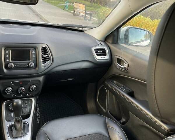 Белый Джип Компас, объемом двигателя 2.4 л и пробегом 47 тыс. км за 14800 $, фото 12 на Automoto.ua