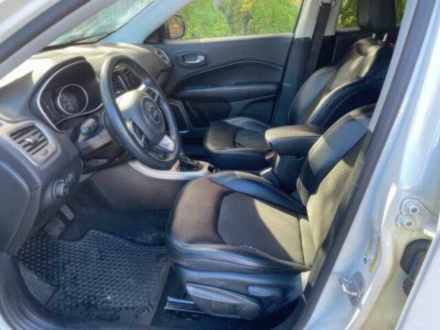 Білий Джип Compass, об'ємом двигуна 2.4 л та пробігом 89 тис. км за 9000 $, фото 8 на Automoto.ua