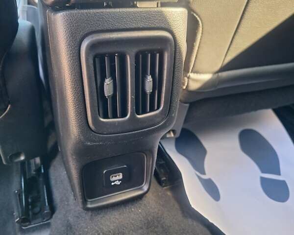 Білий Джип Compass, об'ємом двигуна 2.36 л та пробігом 180 тис. км за 13150 $, фото 43 на Automoto.ua