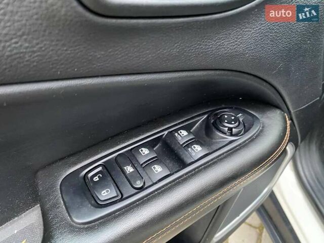 Білий Джип Compass, об'ємом двигуна 2.36 л та пробігом 91 тис. км за 15700 $, фото 11 на Automoto.ua