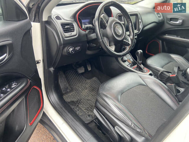 Белый Джип Компас, объемом двигателя 2.36 л и пробегом 102 тыс. км за 13300 $, фото 9 на Automoto.ua