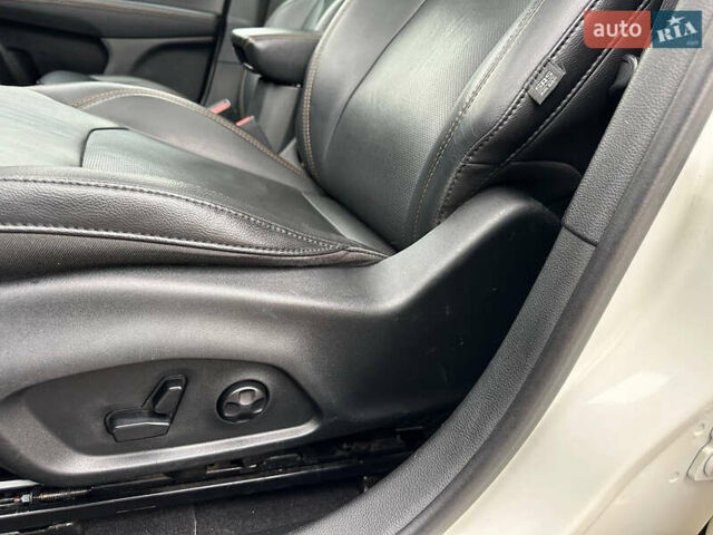 Білий Джип Compass, об'ємом двигуна 2.36 л та пробігом 190 тис. км за 11900 $, фото 21 на Automoto.ua