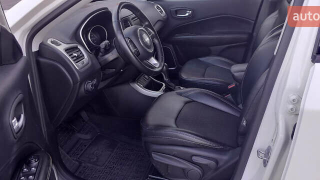 Білий Джип Compass, об'ємом двигуна 2.36 л та пробігом 53 тис. км за 15500 $, фото 11 на Automoto.ua