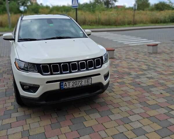 Белый Джип Компас, объемом двигателя 2.4 л и пробегом 157 тыс. км за 14300 $, фото 2 на Automoto.ua