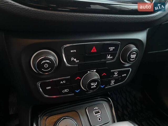 Білий Джип Compass, об'ємом двигуна 2.36 л та пробігом 91 тис. км за 15700 $, фото 18 на Automoto.ua