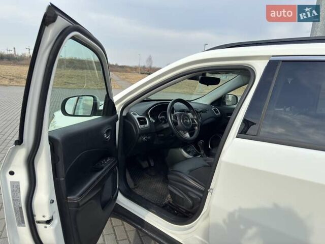 Белый Джип Компас, объемом двигателя 2.36 л и пробегом 111 тыс. км за 14900 $, фото 9 на Automoto.ua
