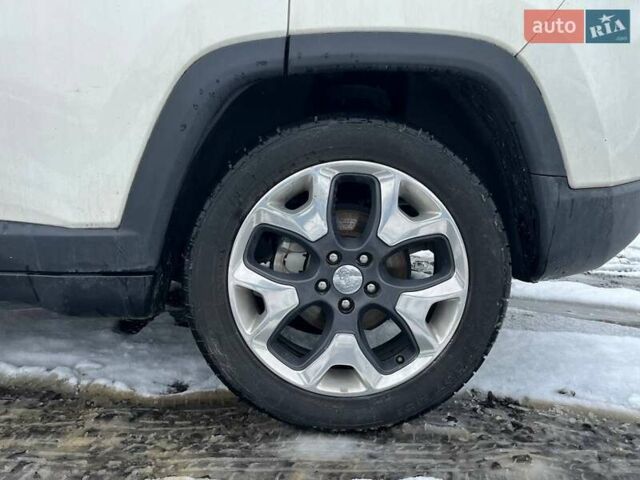 Белый Джип Компас, объемом двигателя 2.4 л и пробегом 227 тыс. км за 8200 $, фото 8 на Automoto.ua