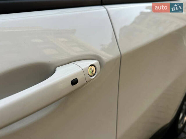 Білий Джип Compass, об'ємом двигуна 2.36 л та пробігом 190 тис. км за 11900 $, фото 16 на Automoto.ua