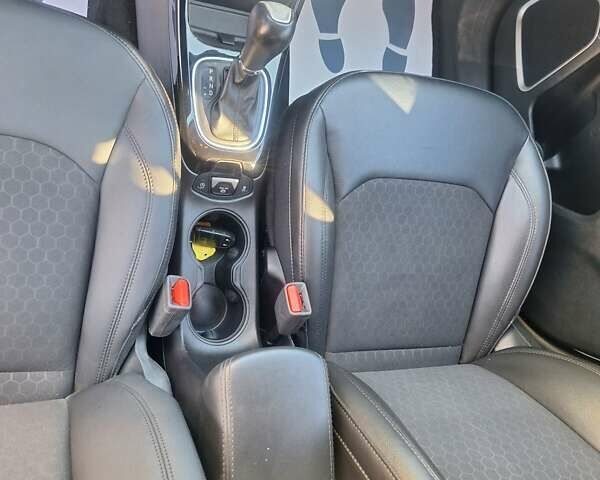 Білий Джип Compass, об'ємом двигуна 2.36 л та пробігом 180 тис. км за 13150 $, фото 27 на Automoto.ua