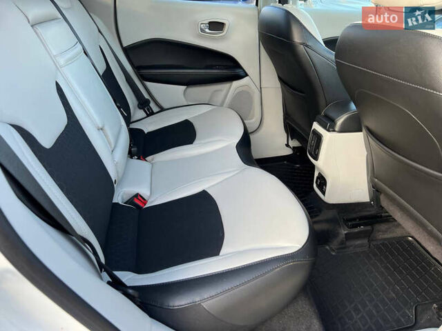 Белый Джип Компас, объемом двигателя 2.36 л и пробегом 79 тыс. км за 15500 $, фото 12 на Automoto.ua