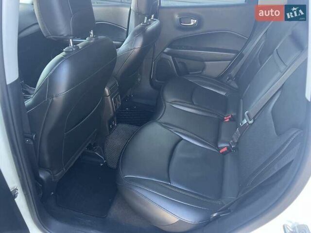 Білий Джип Compass, об'ємом двигуна 2.36 л та пробігом 117 тис. км за 16350 $, фото 29 на Automoto.ua