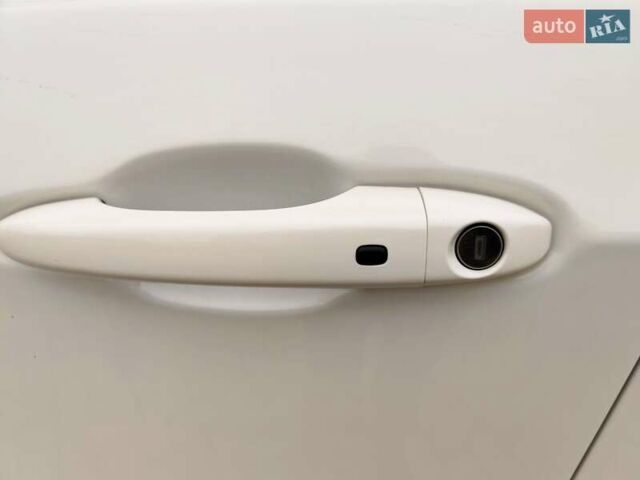 Белый Джип Компас, объемом двигателя 2.36 л и пробегом 74 тыс. км за 16250 $, фото 6 на Automoto.ua