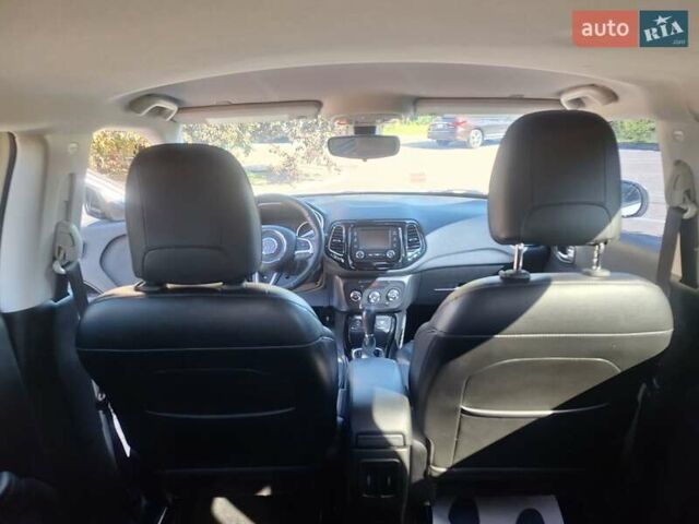 Білий Джип Compass, об'ємом двигуна 2.36 л та пробігом 180 тис. км за 13150 $, фото 39 на Automoto.ua