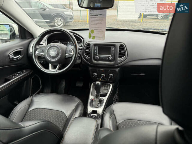 Білий Джип Compass, об'ємом двигуна 2.4 л та пробігом 172 тис. км за 14000 $, фото 7 на Automoto.ua